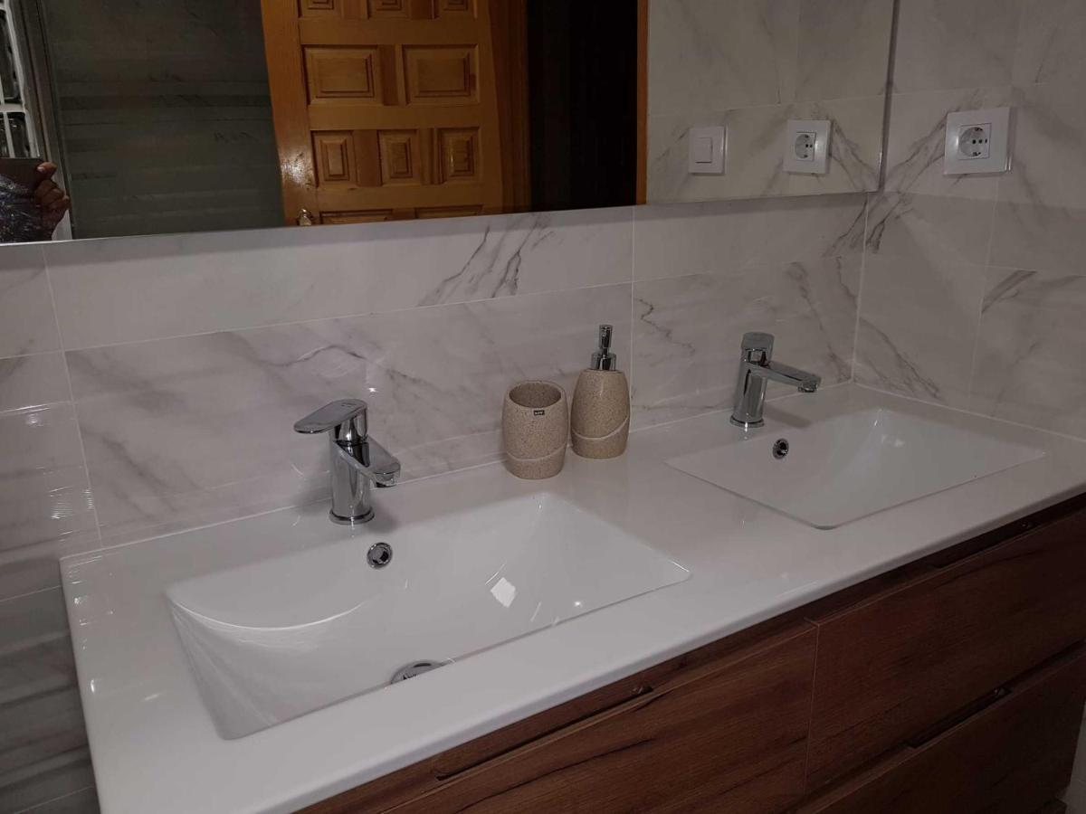 Vikerbiescas Apartment Ngoại thất bức ảnh